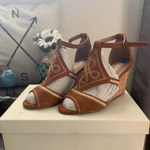 Tan wedges